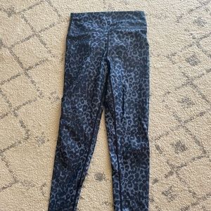 Zyia stone leopard leggings